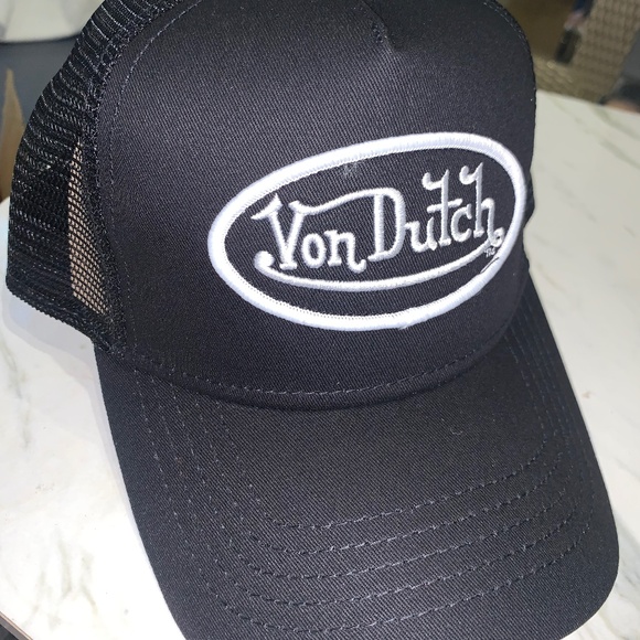Von Dutch Classic 51 Trucker Hat snap back cap one size unisex black and white - Picture 1 of 3